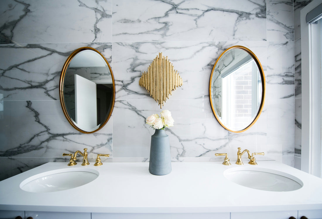 [BATHMENT] The "Shaving Cream Mirror Shield": How to stop bathroom mirrors from fogging up during hot showers for 2 weeks