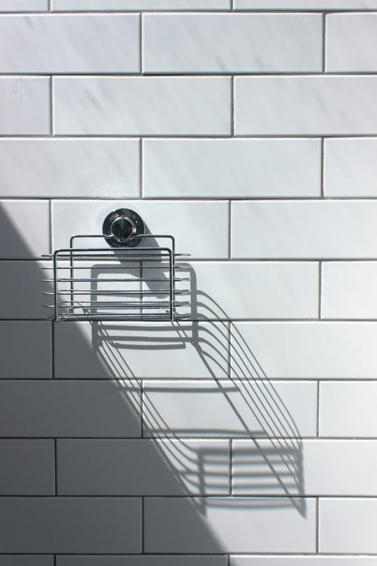 [BATHMENT] The "Hydrogen Peroxide Tile Grout Bleach": How to dissolve stubborn yellow tile grout stains naturally