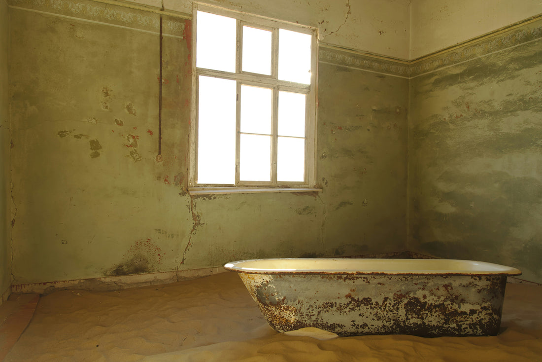 [BATHMENT] Stop Scrubbing Mold: The Physics of "Dead Air Zones" in Your Bathroom