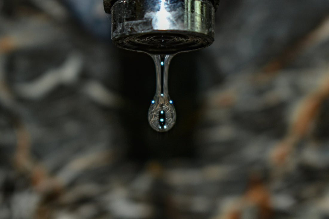 [BATHMENT LAB] The Chemistry of Water: Protecting Your Skin Barrier Against Hard Water Stress