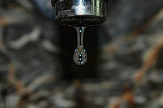 [BATHMENT LAB] The Chemistry of Water: Protecting Your Skin Barrier Against Hard Water Stress