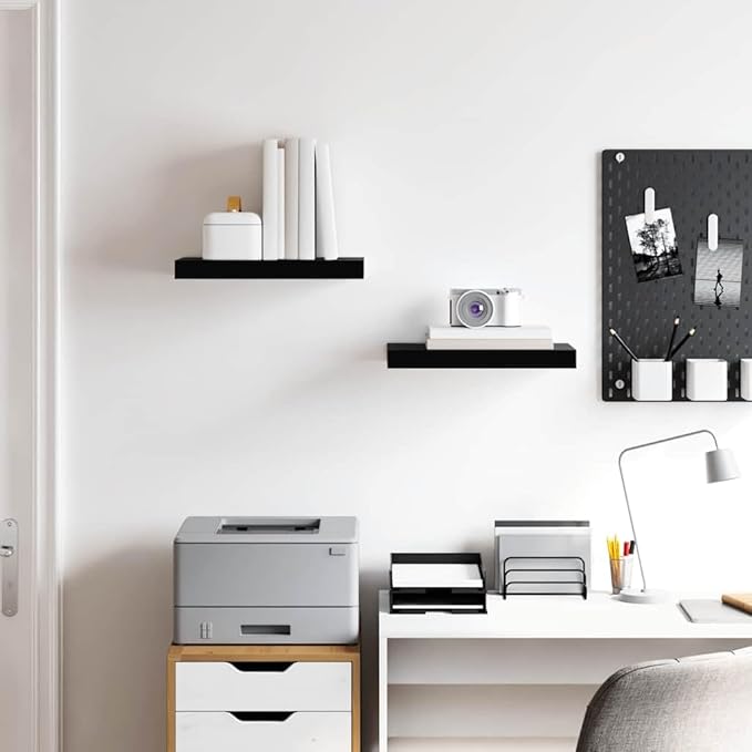 Set of 2 Floating Wall Shelves, Modern High Gloss Black Display Ledges, Decorative Storage Shelves for Living Room Bedroom Office, 15.7 x 9.1 Inch