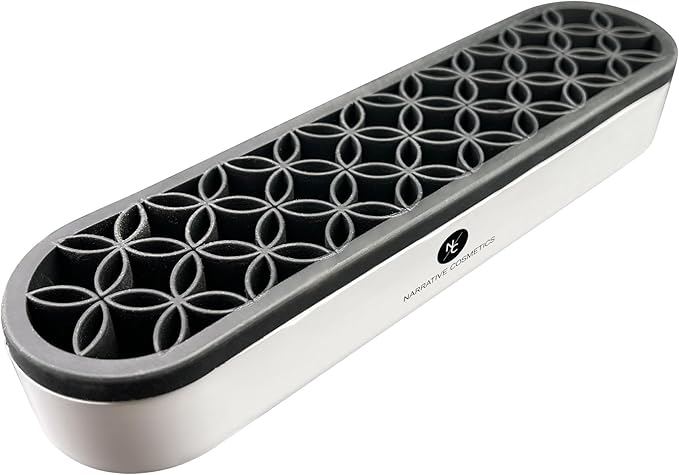 Narrative Cosmetics Upright Silicone Brush Holder with Round Corners - Black