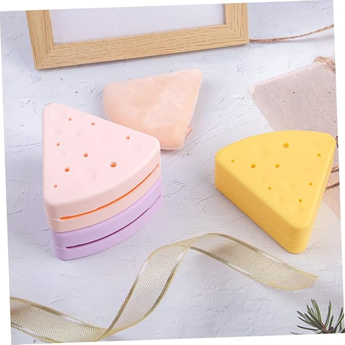 DOITOOL Triangular Makeup Sponge Holder Compact Cosmetic Sponge Storage Box for Quick Drying Easy Carrying Powder Puff Organizer