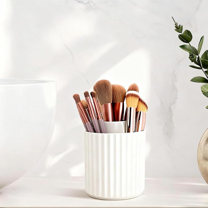 360 Rotating Makeup Brush Holder Organizer, Dustproof Storage Organizer with 5-Slot, Multifunctional Pen Holder for Makeup Brush Mascara or Eyeliner, White-A
