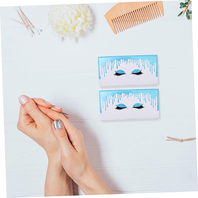 2pcs Elegant Eyelash Case with Delicate Pattern Portable Eyelash Box for Travel Daily Use for Organizing False Lashes