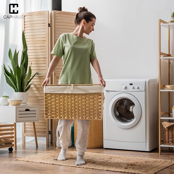 CAPHAUS Laundry Basket w/Lid, Synthetic Rattan Laundry Hamper w/Lid and Handles, 2 Removable Liner Bags, Foldable Clothes Hamper for Laundry, Large Storage Basket w/Lid, 65L, Brown