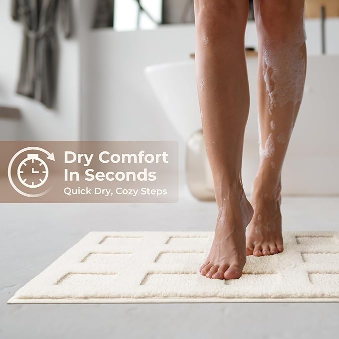 GRANNY SAYS Bathroom Rugs Non Slip Washable, Extra Soft & Water Absorbent Bath Mats for Bathroom, Plush Shaggy Bath Carpet, White Waffle Bath Mat Quick Dry for Tub & Shower 20" x 32"