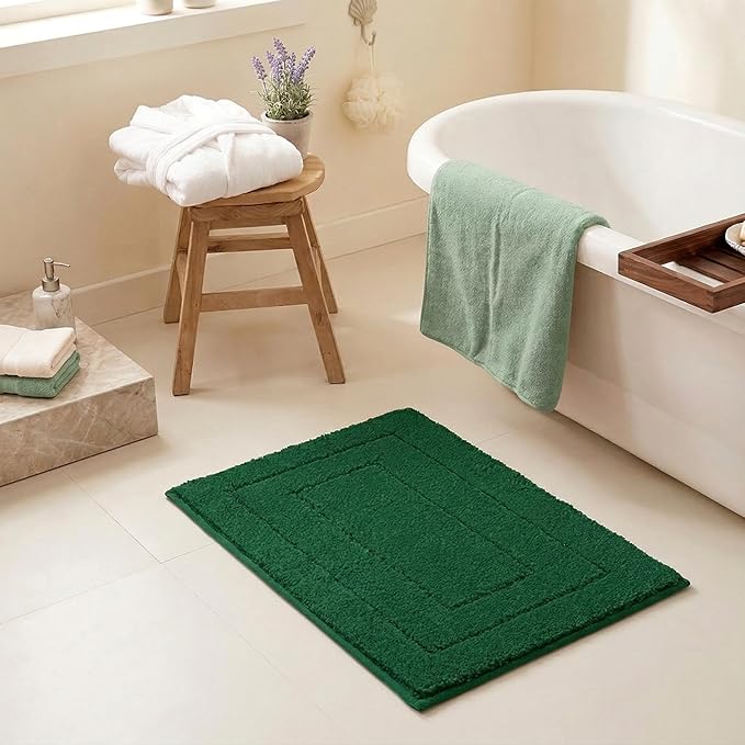 GRANNY SAYS Green Bathroom Rug, 20" X 32" Bath Rugs for Bathroom, Microfiber Cute Bath Mats, Washable Rug for Bath Tub, Bath Mat Non-Slip, Decorations Indoor