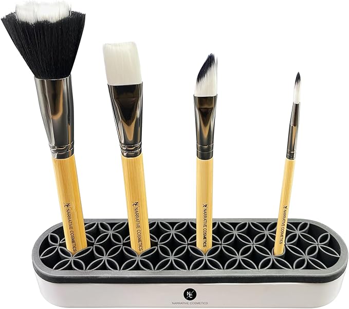 Narrative Cosmetics Upright Silicone Brush Holder with Round Corners - Black