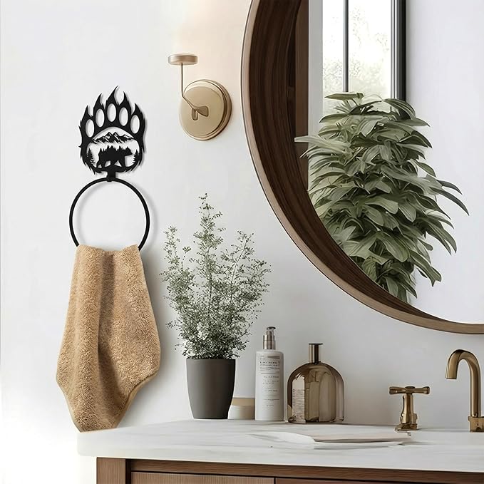Bear Hand Towel Holder Ring Matte Black Bear Paw Towel Holder for Bathroom Forest Cabin Hand Cloth Ring Rustic Bath Facecloth Holders Wall Mount Round Washcloth Racks for Bath Kitchen Decor