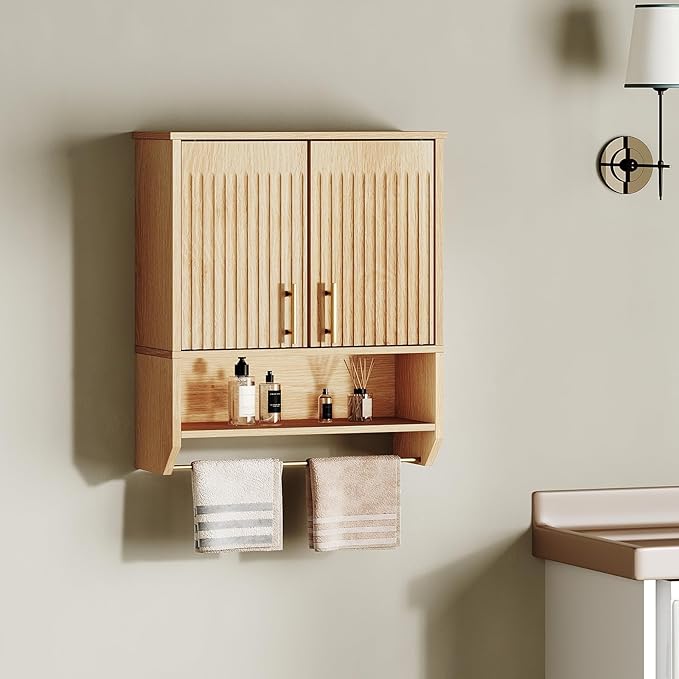 HOOBRO Bathroom Wall Cabinet with Towel Rack, Farmhouse Fluted Medicine Cabinet, Wall Mounted Storage with Adjustable Shelf, Space Saving Organizer for Bathroom, Natural