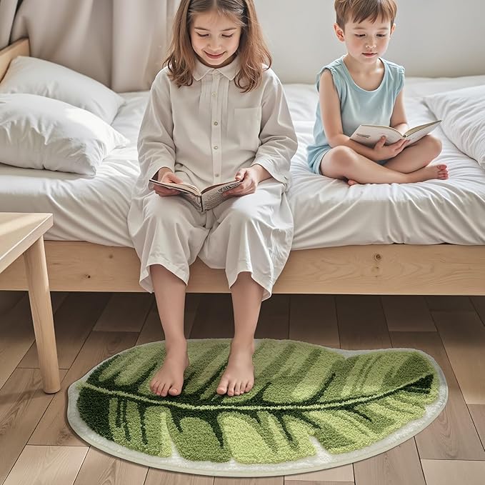 LUMI Cute Bathroom Rugs with Green Leaf Plant, Soft, Fluffy, Plush, Absorbent, Quick Dry, Non Slip, Machine Washable for Shower Floor, Bathroom, Bedroom,Kids Room, 19.5"x39.5", Palm Leaf