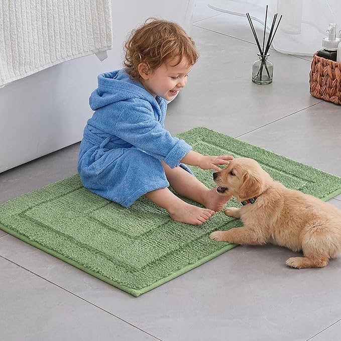 GRANNY SAYS Sage Green Bathroom Rugs Non Slip, 16" x 24", Small Bathroom Rug Washable，Bath Rugs for Shower Room，Bath Mats for Floor, Microfiber Bath Mat for Tub, Absorbent Shower Rug