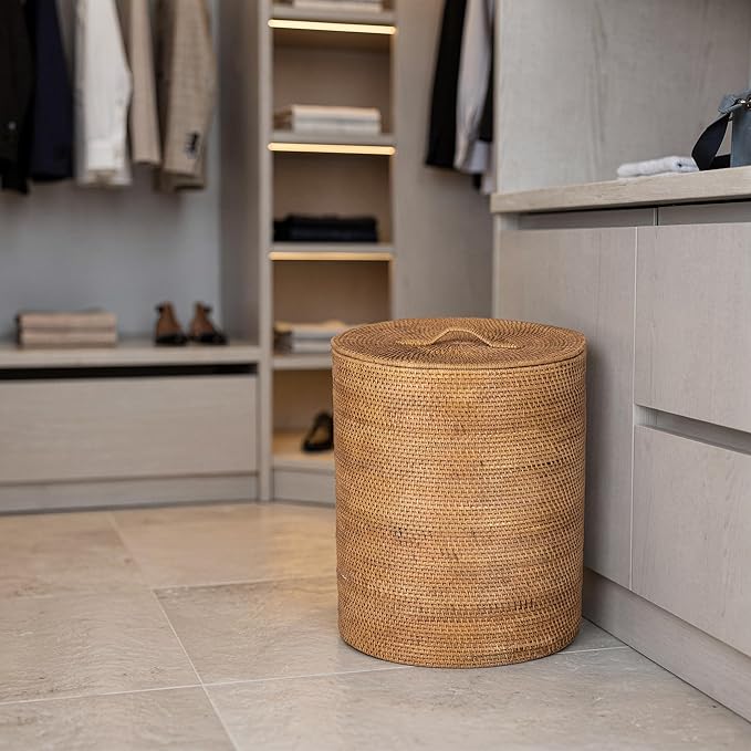 KOUBOO Loma Round Rattan Hamper & Laundry Basket with Lid - Stylish Storage Decor Wicker, Storage Hamper - Organizer & Blankets for Every Room, Brown