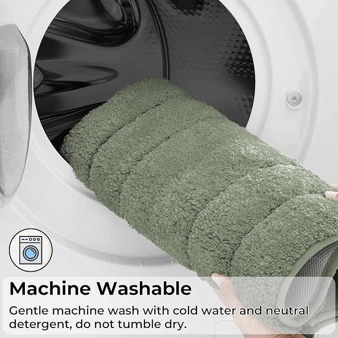 GRANNY SAYS Bathroom Rugs Non Slip, 20" x 32", Bath Rugs for Bathroom Washable, Bath Mats for Floor, Microfiber Bath Mat for Tub, Absorbent Bath Rugs for Shower Room, Light Green