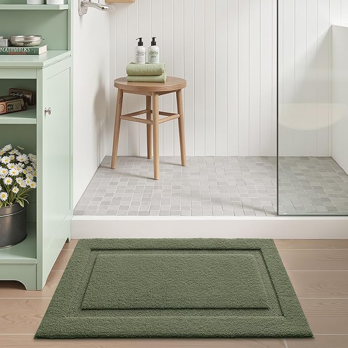 LUMI Ultra Soft Bathroom Rugs Non Slip with Rubber Backing, Absorbent Washable Bath Mat Quick Dry, Upgraded Premium Microfiber Plush Carpet for Bathtub and Shower Floor, Green, 17x30