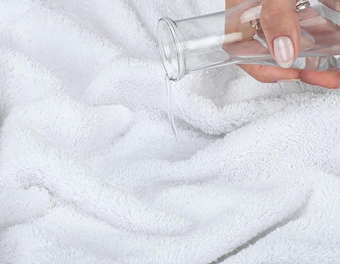 American Soft Linen 35x70 Jumbo Large Bath Towel, 600 GSM 100% Cotton Turkish Bath Sheet, Oversized Luxury Bath Towel for Bathroom Beach and Pool, White