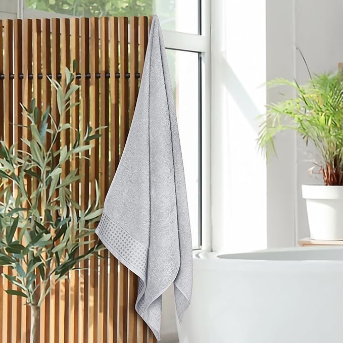 GLAMBURG Ultra Soft 4 Pack Oversized Bath Towel Set 27x54 inches, 100% Cotton Bath Towels, Highly Absorbant Compact Quickdry & Lightweight Towel, Ideal for Gym Travel Camp Pool - Light Grey