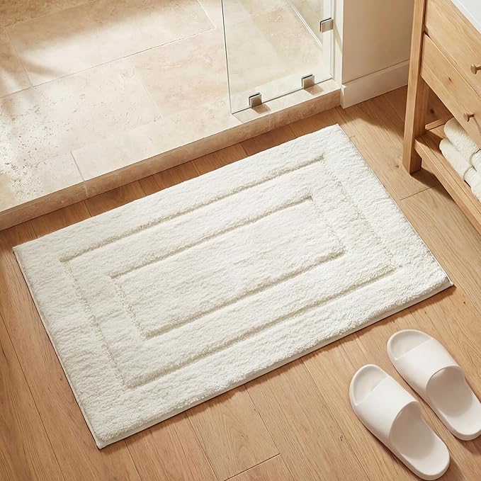 GRANNY SAYS Bathroom Rugs and Mats, 16" x 24" Non-Slip Bath Mat for Bathroom, Super Soft Absorbent Microfiber Bath Rug, Machine Washable and Dry, Small Cream White Rug for Shower, Tub and Bath Floor