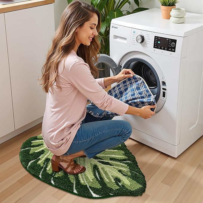LUMI Cute Bathroom Rugs with Green Leaf Plant, Soft, Fluffy, Plush, Absorbent, Quick Dry, Non Slip, Machine Washable for Shower Floor, Bathroom, Bedroom,Kids Room, 23.5"x31.5", Monstera