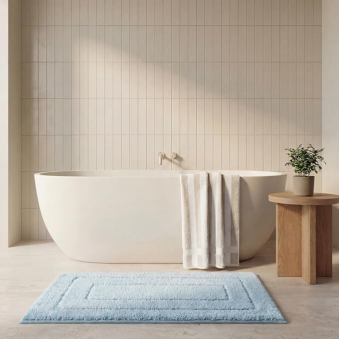 GRANNY SAYS Bathroom Rugs Non Slip, 20" x 32", Bath Rugs for Bathroom Washable, Bath Mats for Floor, Microfiber Bath Mat for Tub, Absorbent Bath Rugs for Shower Room, Pearl White