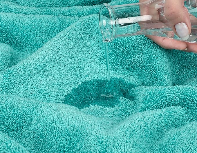 American Soft Linen 35x70 Jumbo Large Bath Towel, 600 GSM 100% Cotton Turkish Bath Sheet, Oversized Luxury Bath Towel for Bathroom Beach and Pool, Turquoise